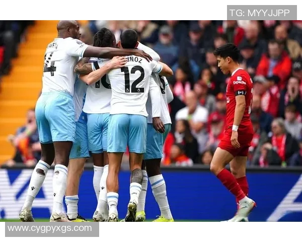 德甲精彩对决利物浦与阿森纳战成平局乌龙球成比赛转折点 德甲精彩对决利物浦与阿森纳战成平局乌龙球成比赛转折点