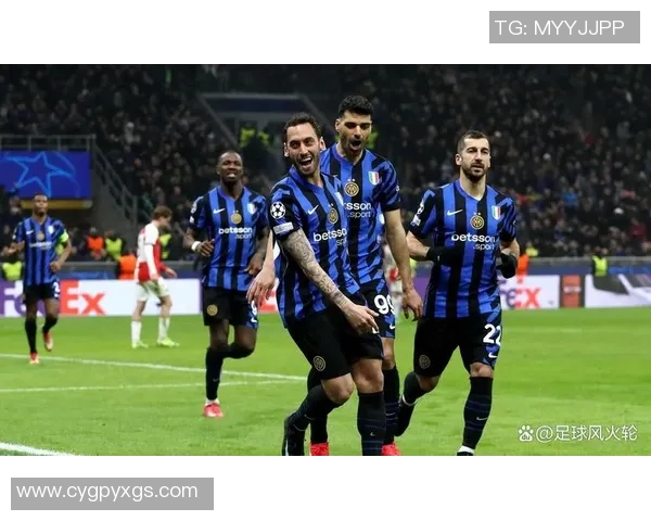 欧冠激战拜仁与国米互交白卷乌龙球瞬间点燃全场气氛